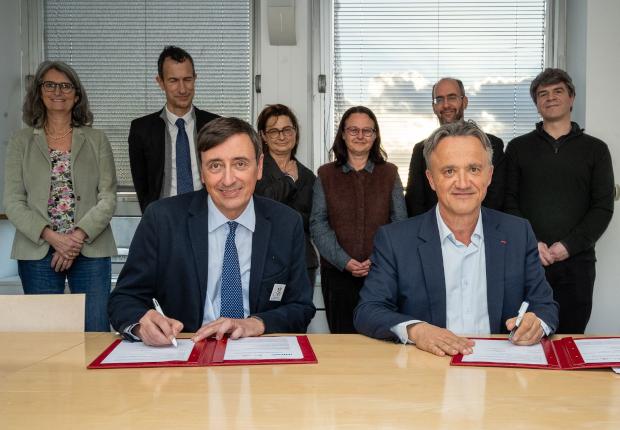 Signature d'une nouvelle convention-cadre de coopération INRAE-CNPF - Photo © INRAE - Christophe Maître